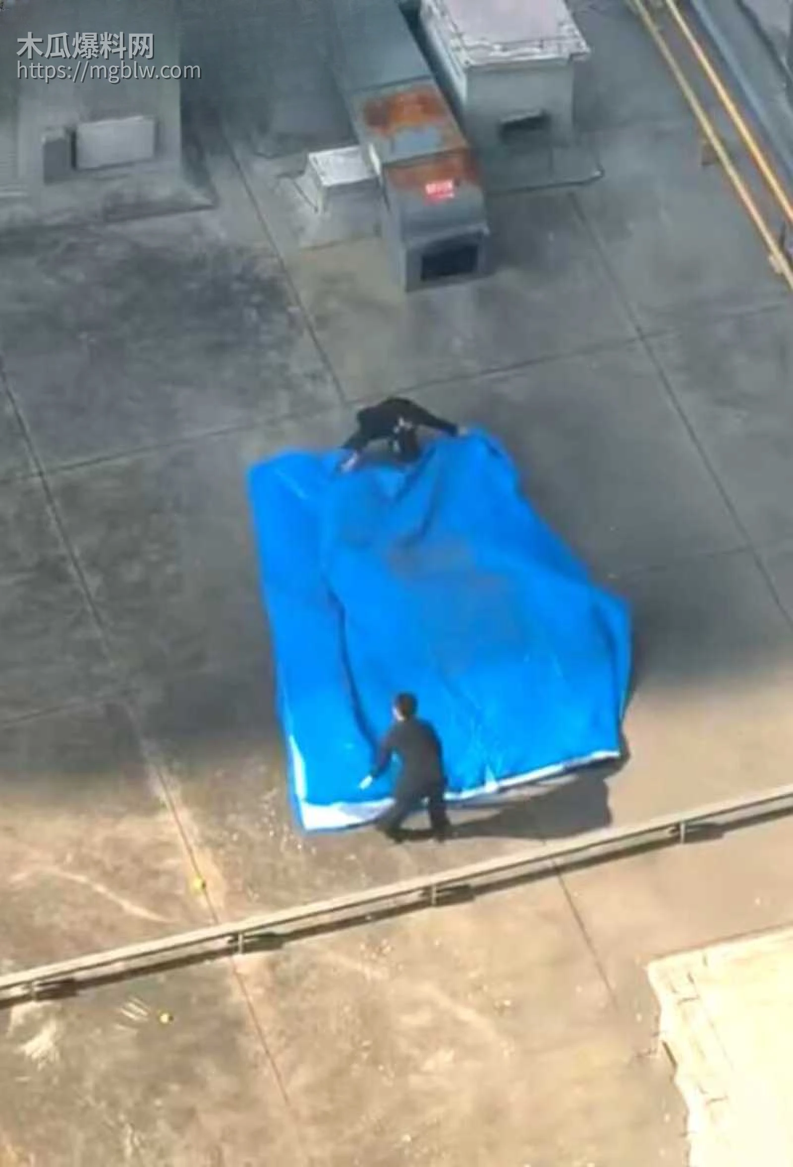 石家庄万象城少女跳楼自杀视频流出 10 拷贝