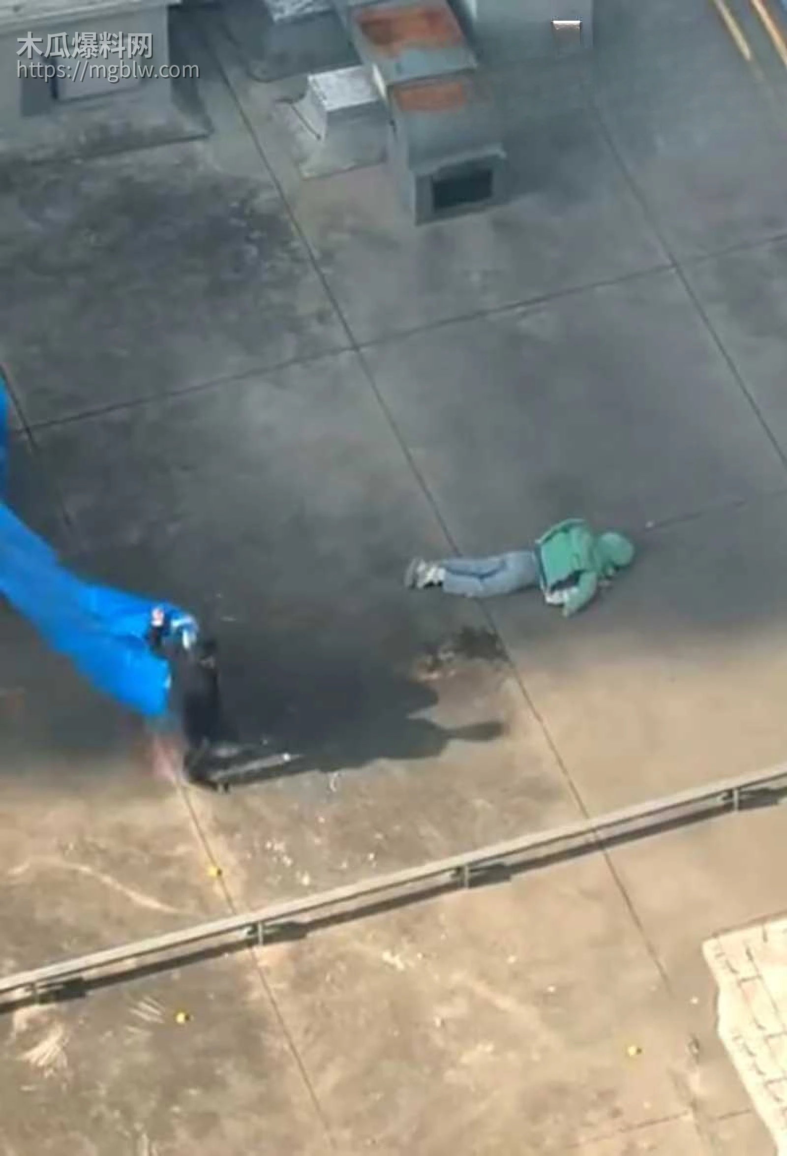 石家庄万象城少女跳楼自杀视频流出 8 拷贝