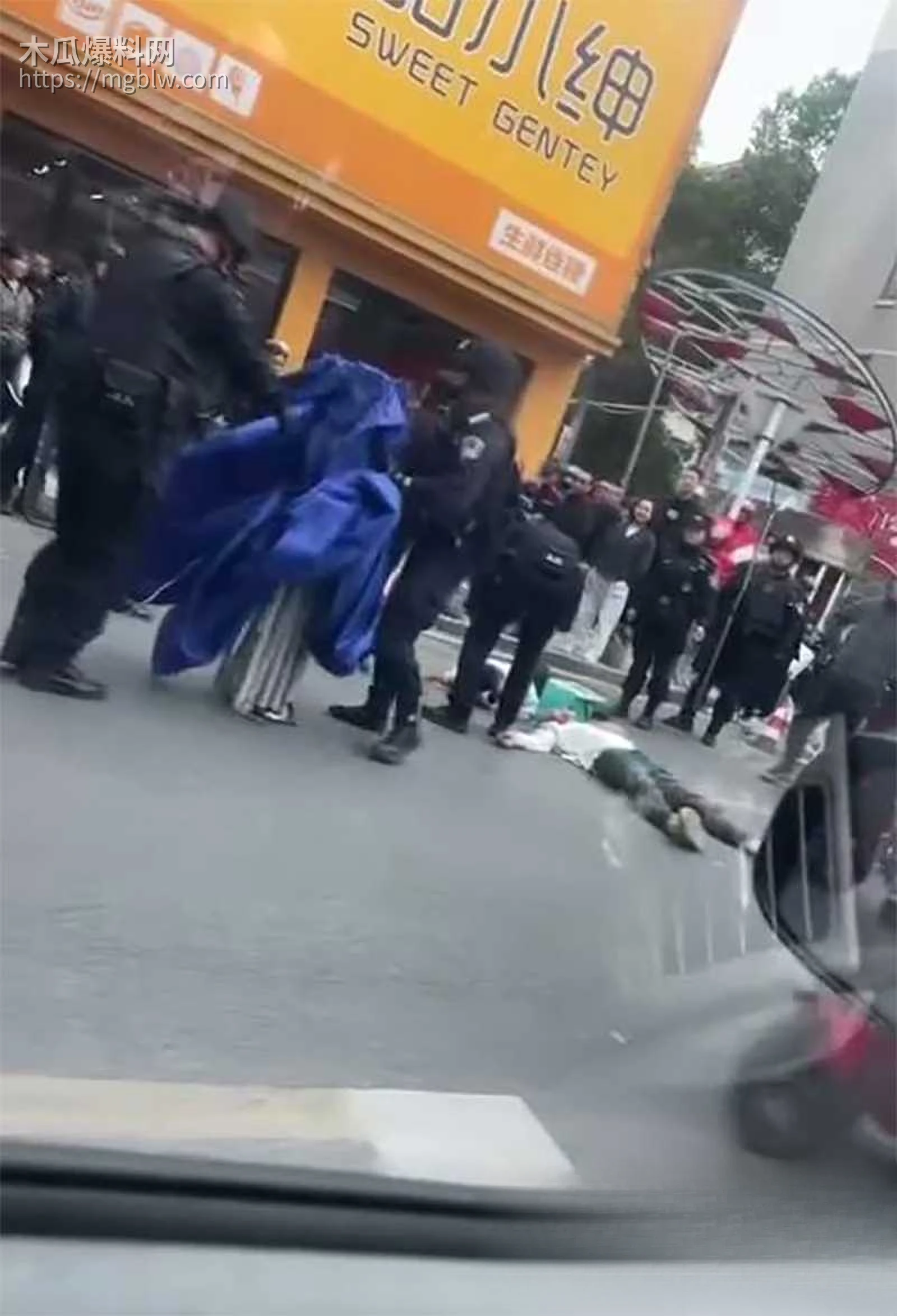 武汉外卖员骑手 反杀商家视频流出 6 拷贝