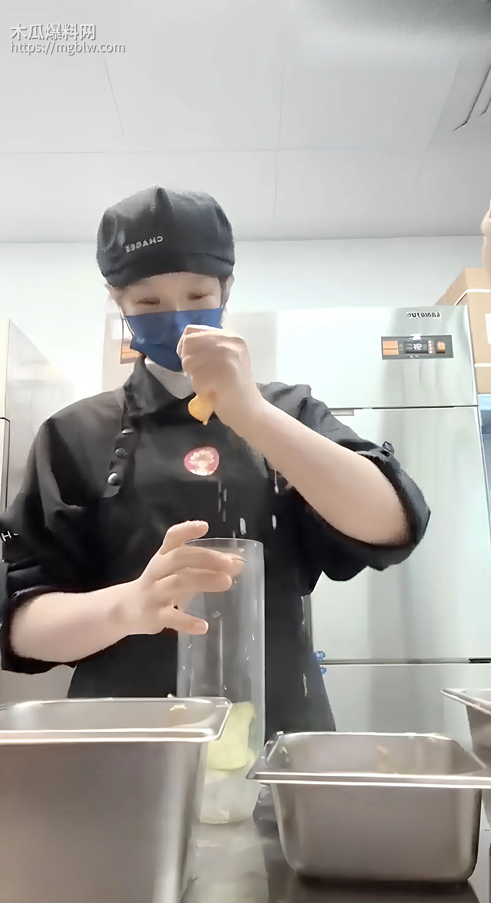 霸王茶姬手打柠檬茶事件9