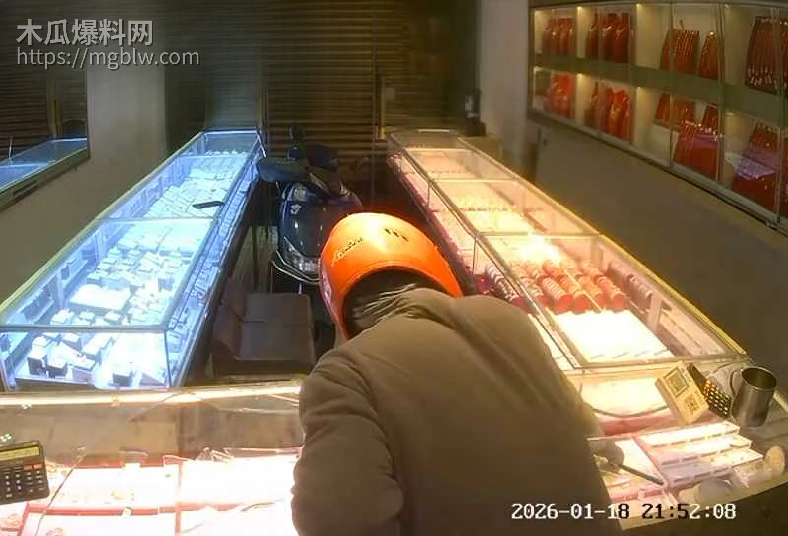 福建平潭依强金被抢劫监控视频流出 8 拷贝