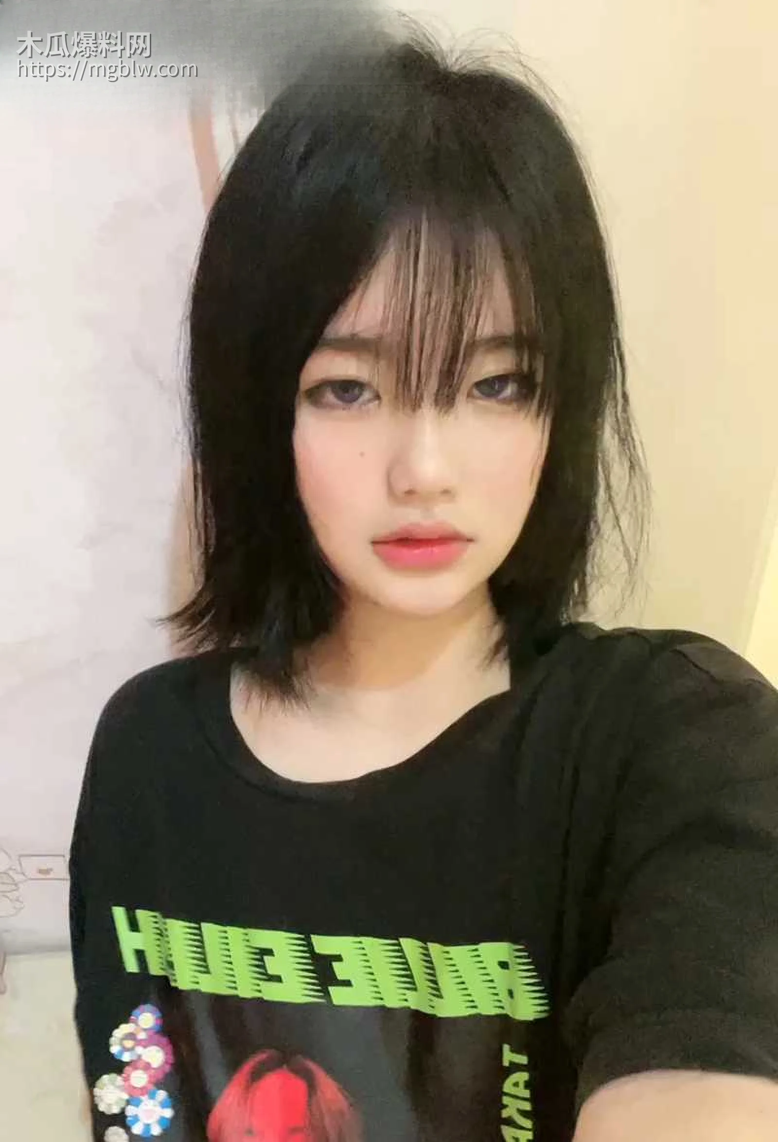 网红校花在下小骚羊裸舞自慰合集流出1拷贝