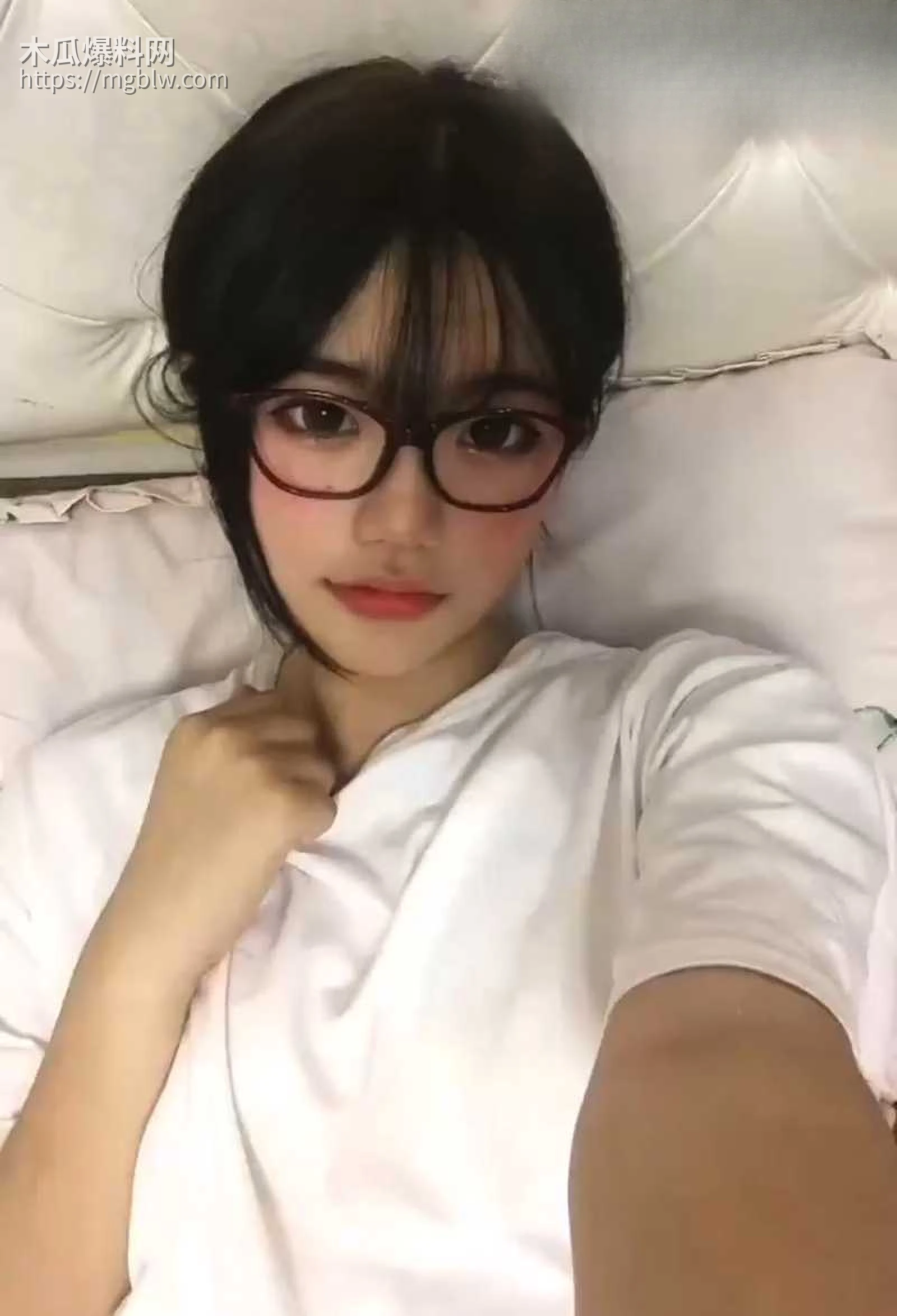 网红校花在下小骚羊裸舞自慰合集流出3拷贝