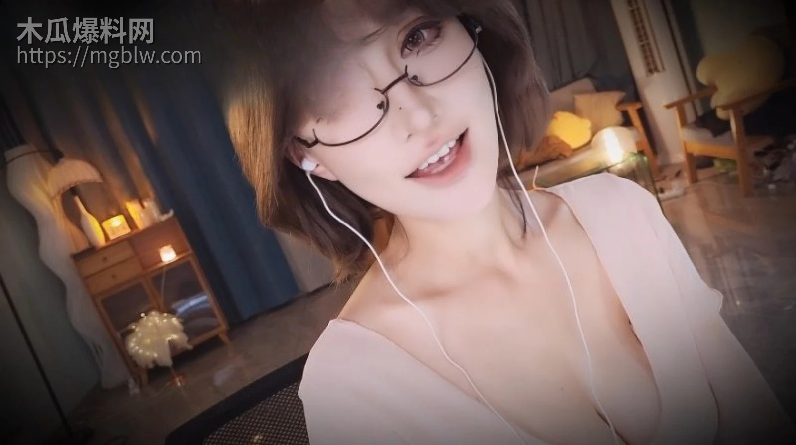 虎牙御姐主播张爱玲剧情福利两部曲05