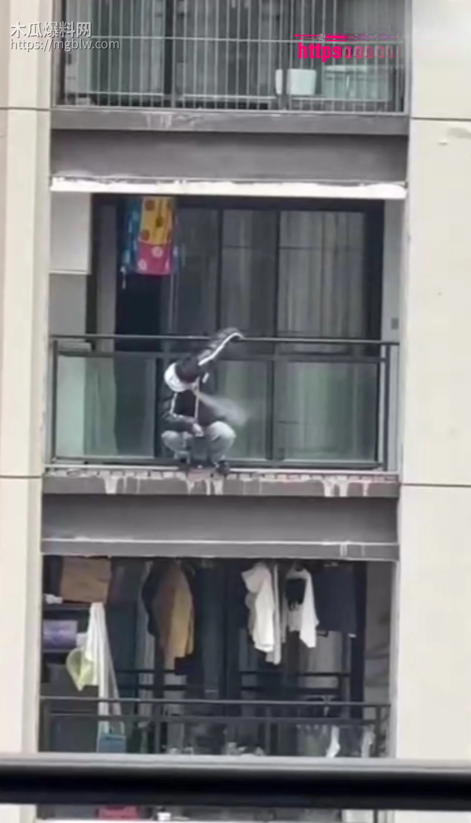 重庆中学生和平精英跳楼事件02