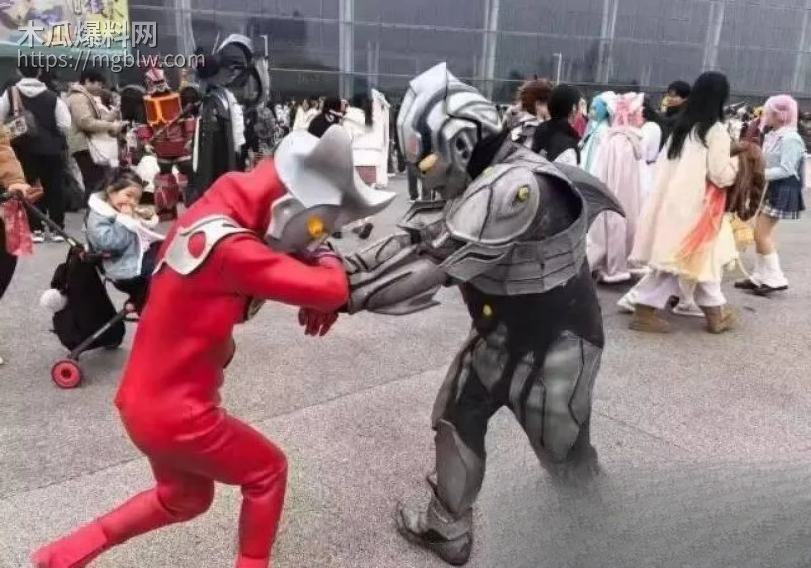 四川成都世界线漫展奥特曼事件05