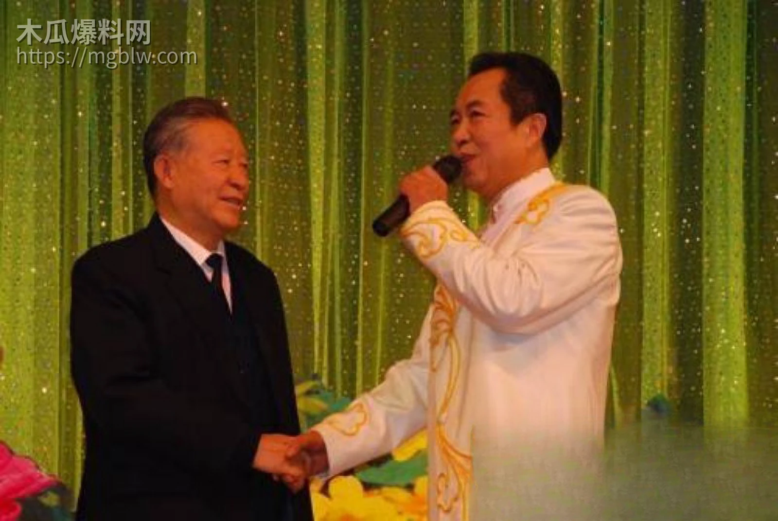 知名歌手黄子弘凡父亲黄金中被曝诈骗020