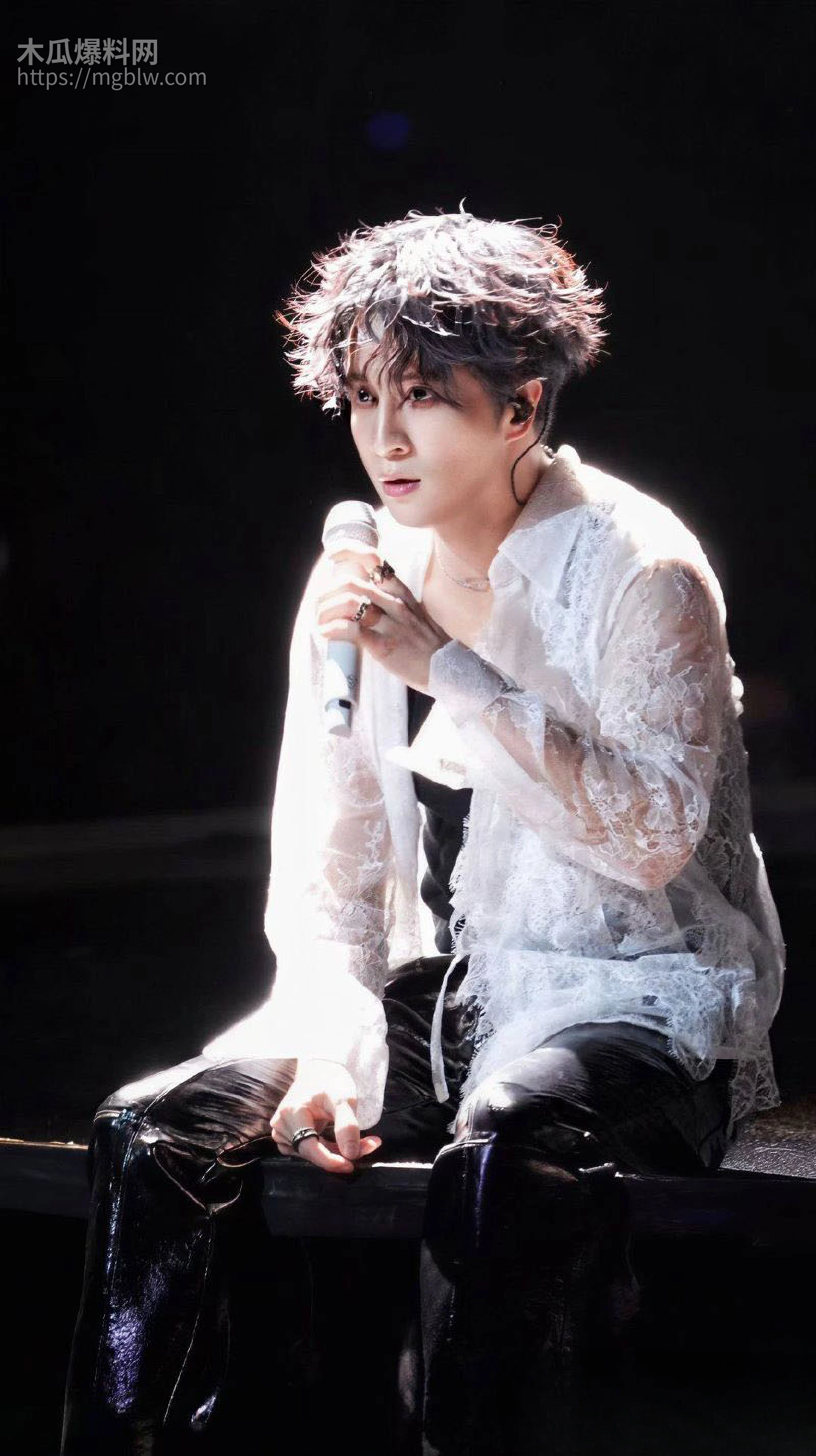 李雨桐实名怒斥薛之谦重婚罪 9