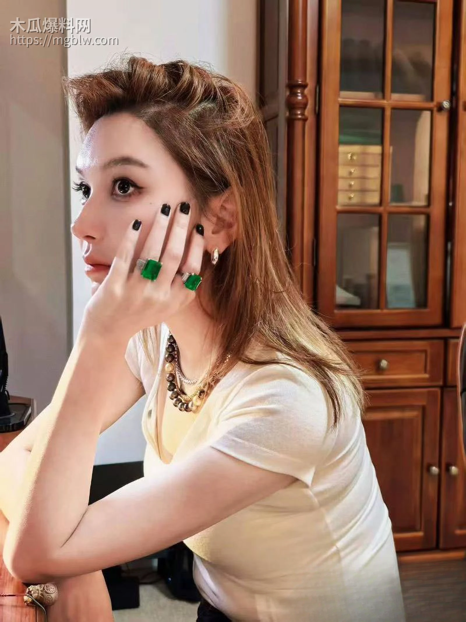 李雨桐实名怒斥薛之谦重婚罪 10