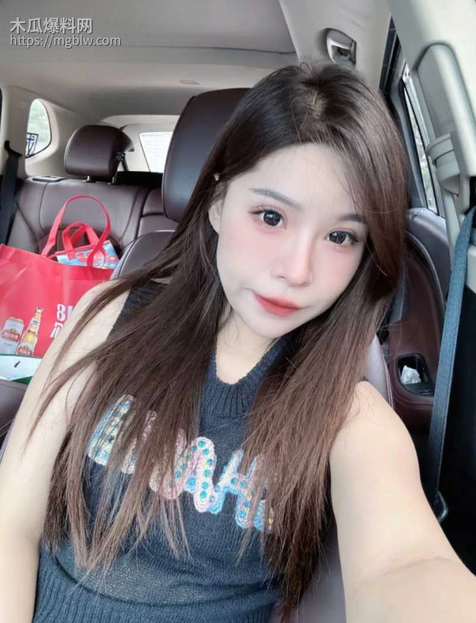 湖北大学富家女 孙语楠  2