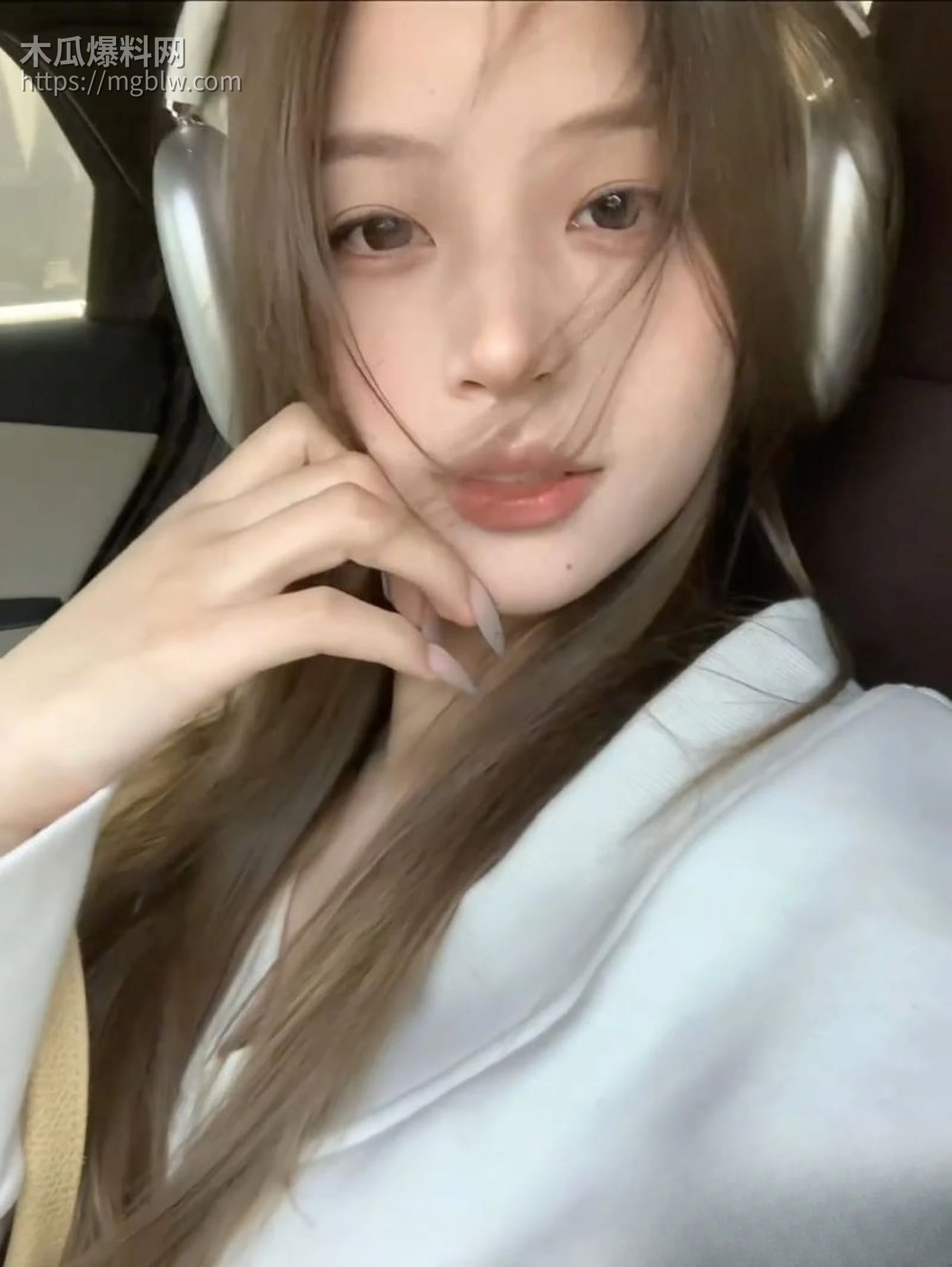 推特骚母狗Amber0281213合集曝光 4