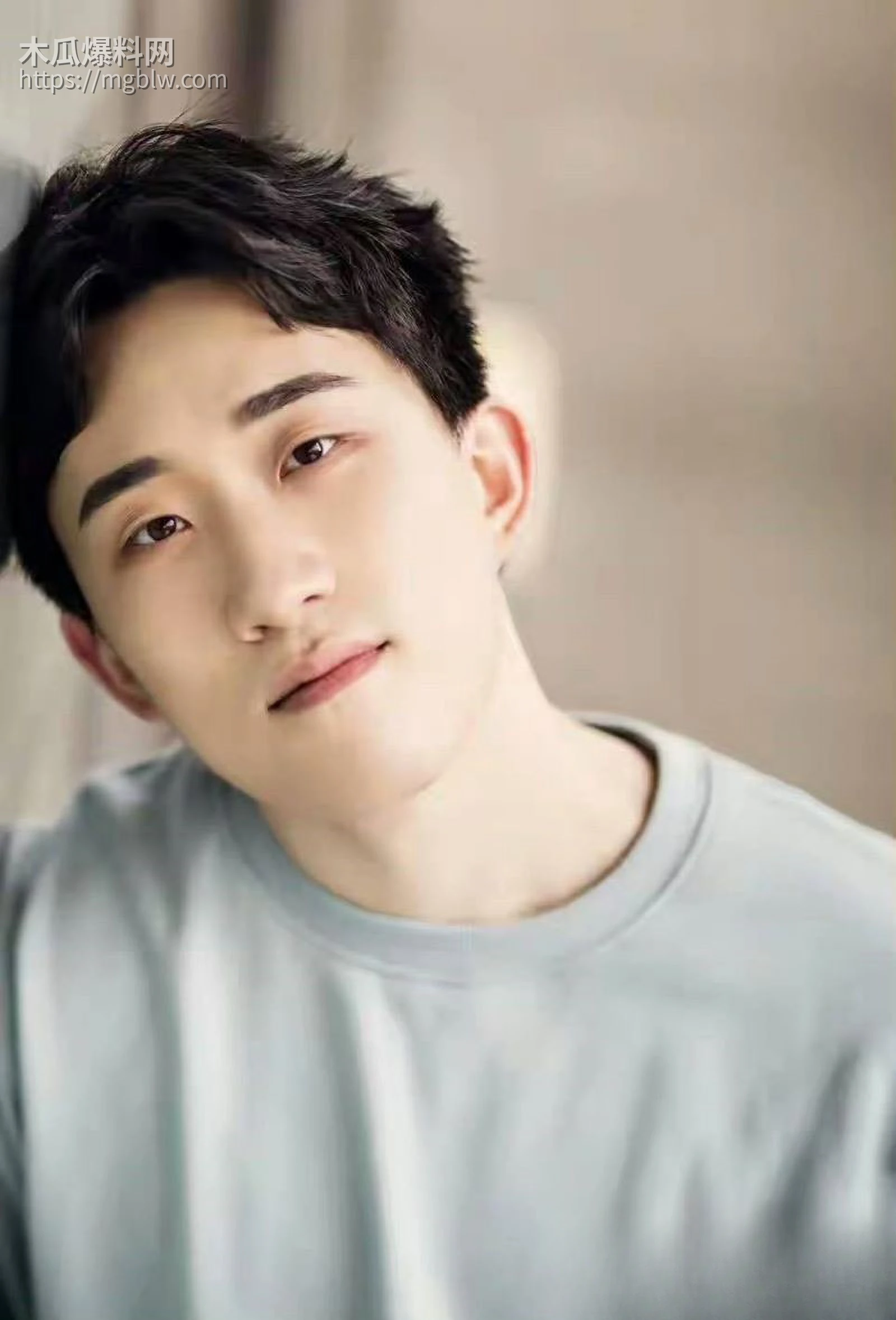 严小北被前男友陈楷怒爆出轨 8