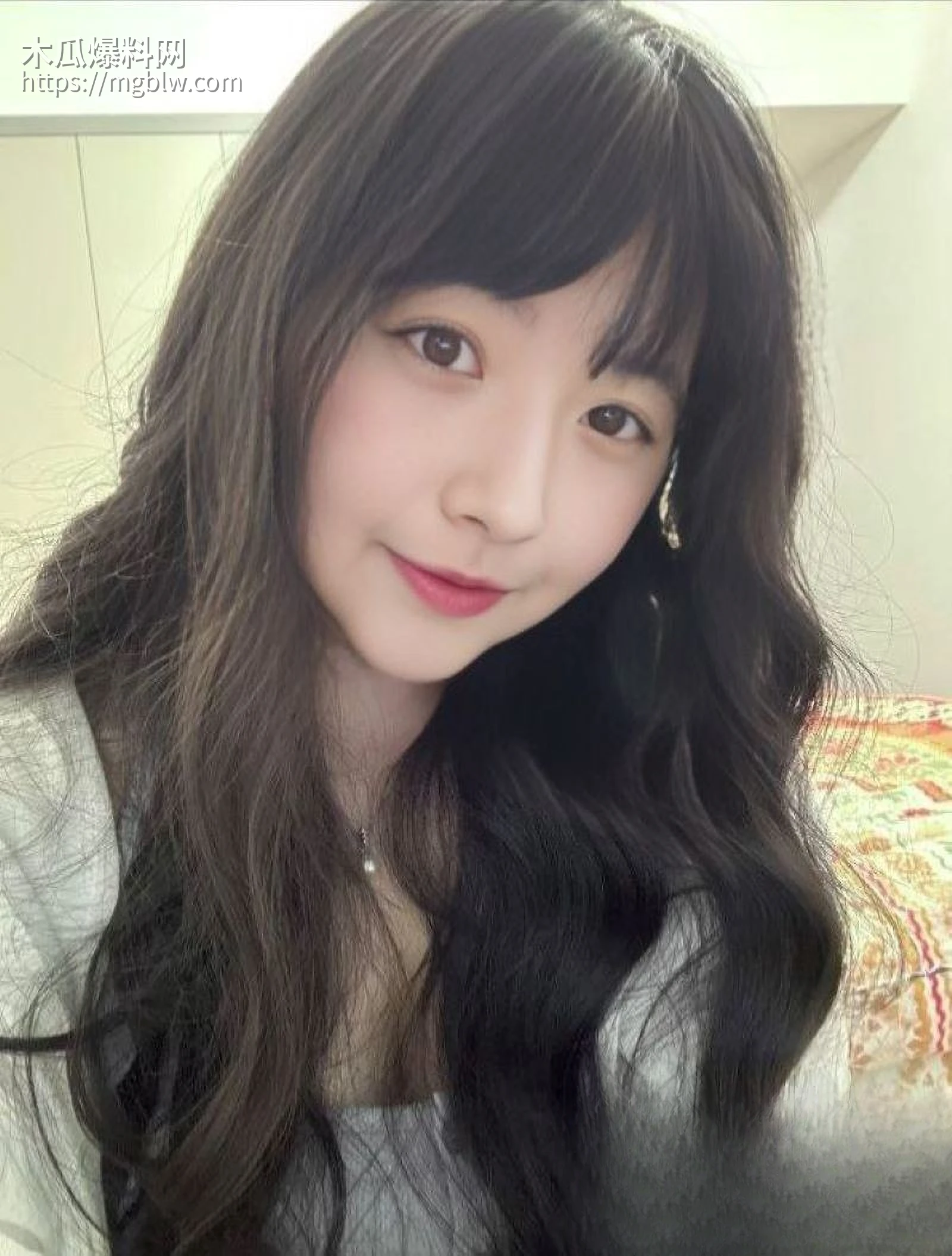 湖南大学生张雪婷裸贷视频泄漏 1