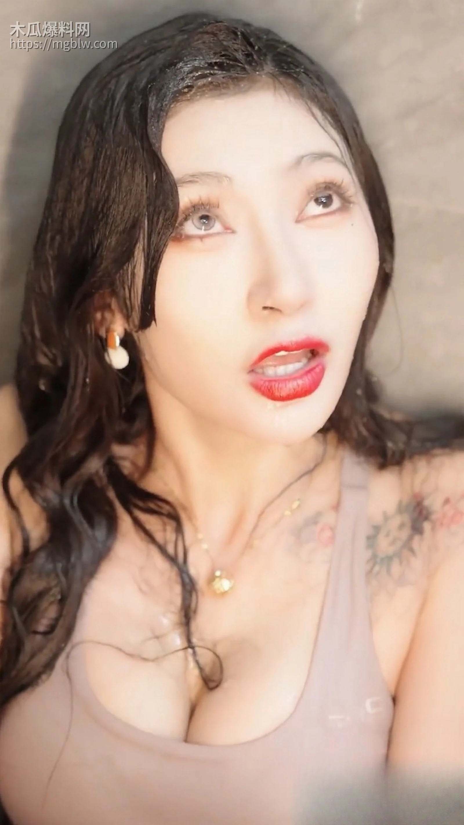 擦边短剧易碎的玫瑰全集 1