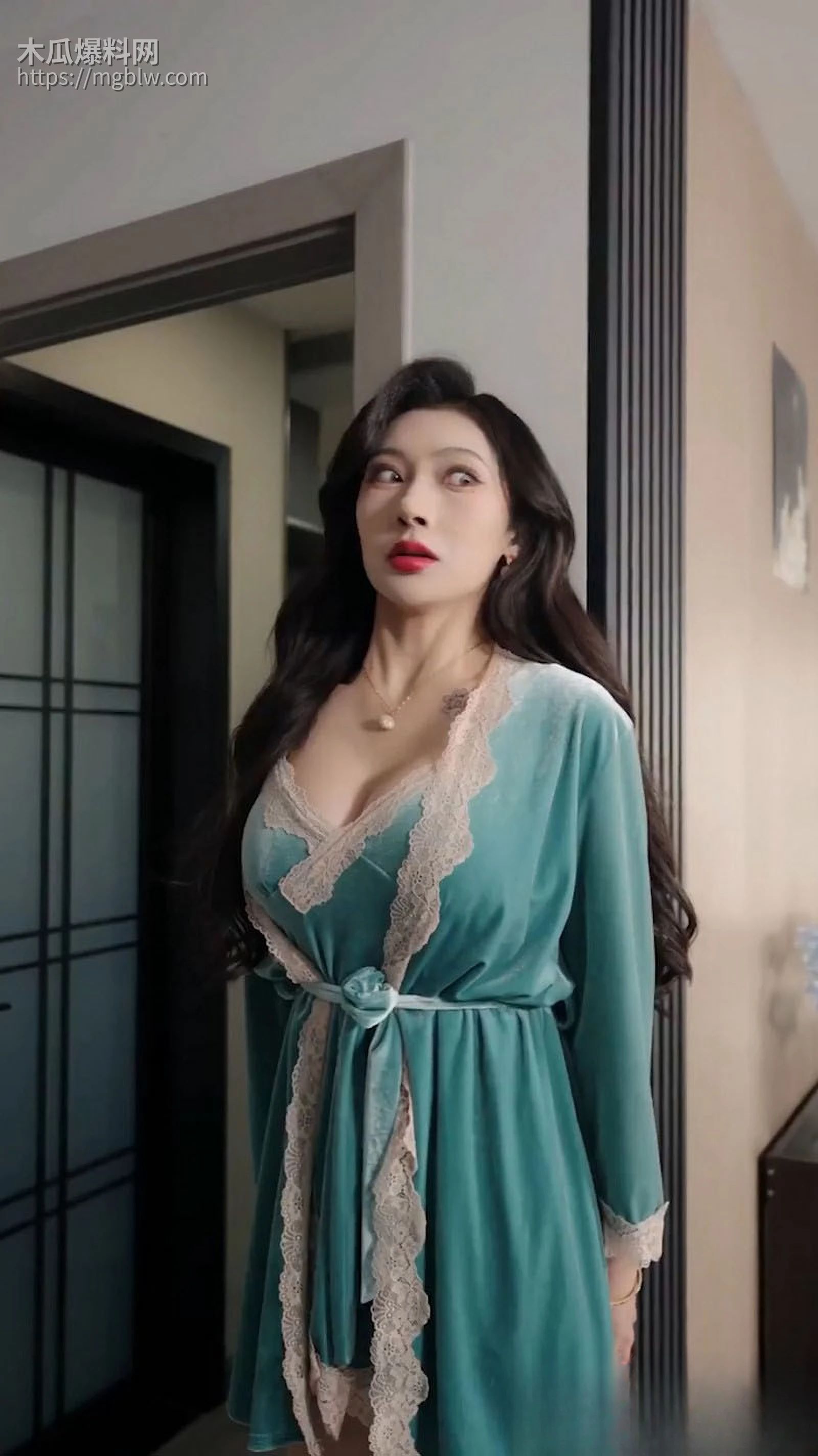 擦边短剧易碎的玫瑰全集 4