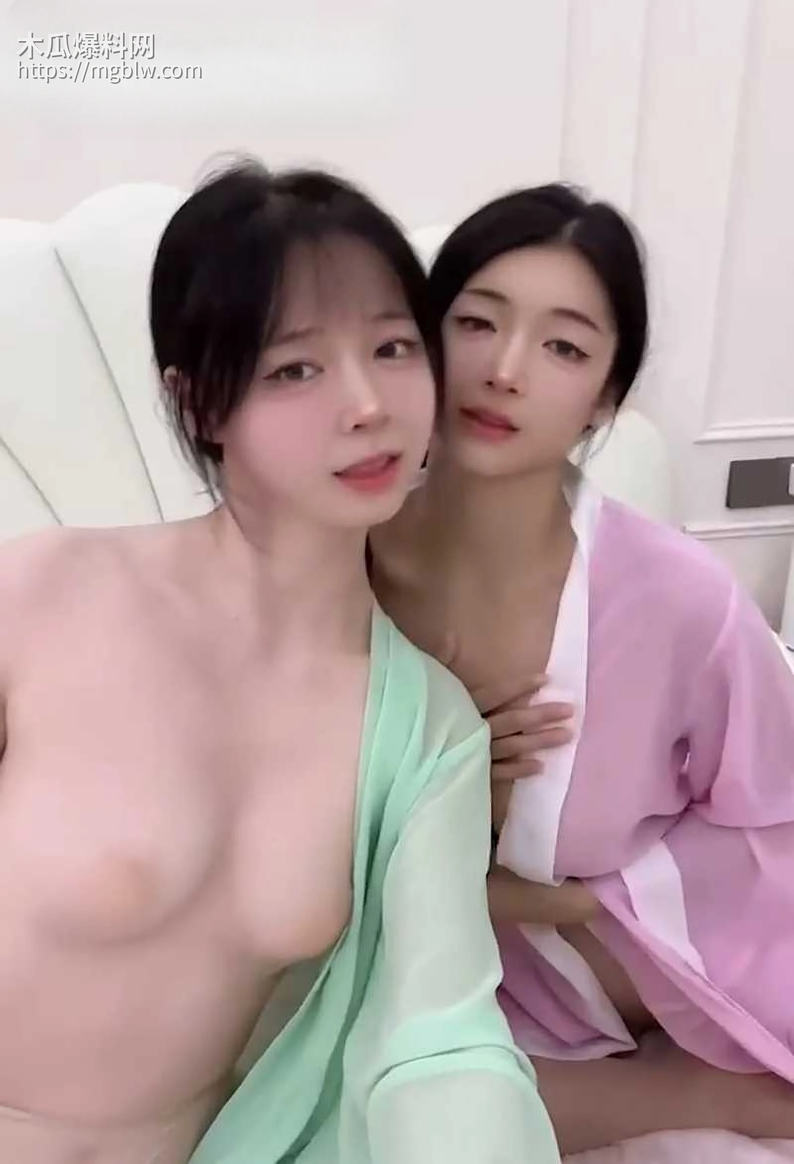 抖音七七仙女千元定制大尺度自慰福利视频流出1拷贝