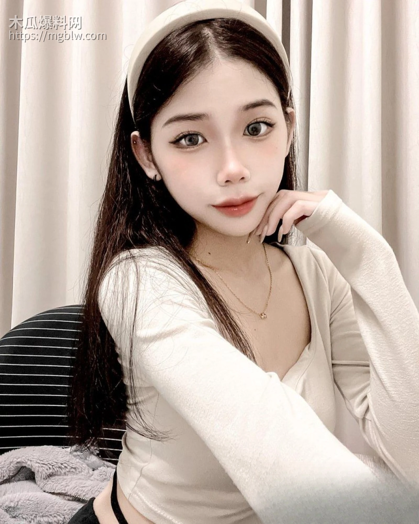 马来西亚反差婊 杨薇恩 遭男友调教私拍