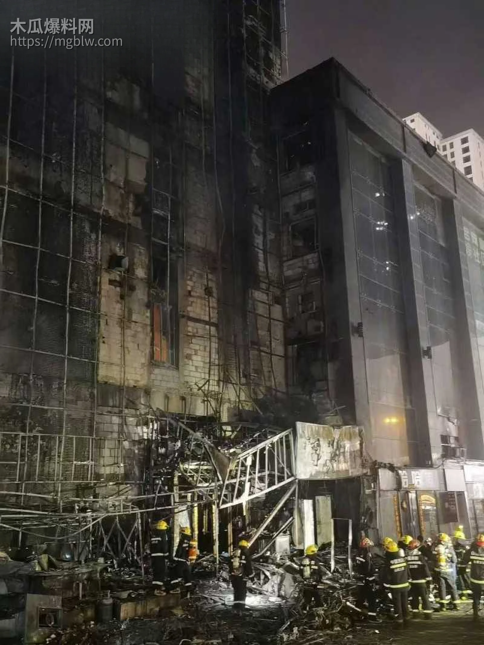 山西太原亲贤北街火灾现场视频05