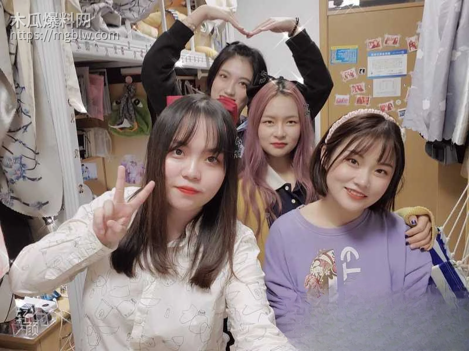 夏溪遥租房被偷拍2