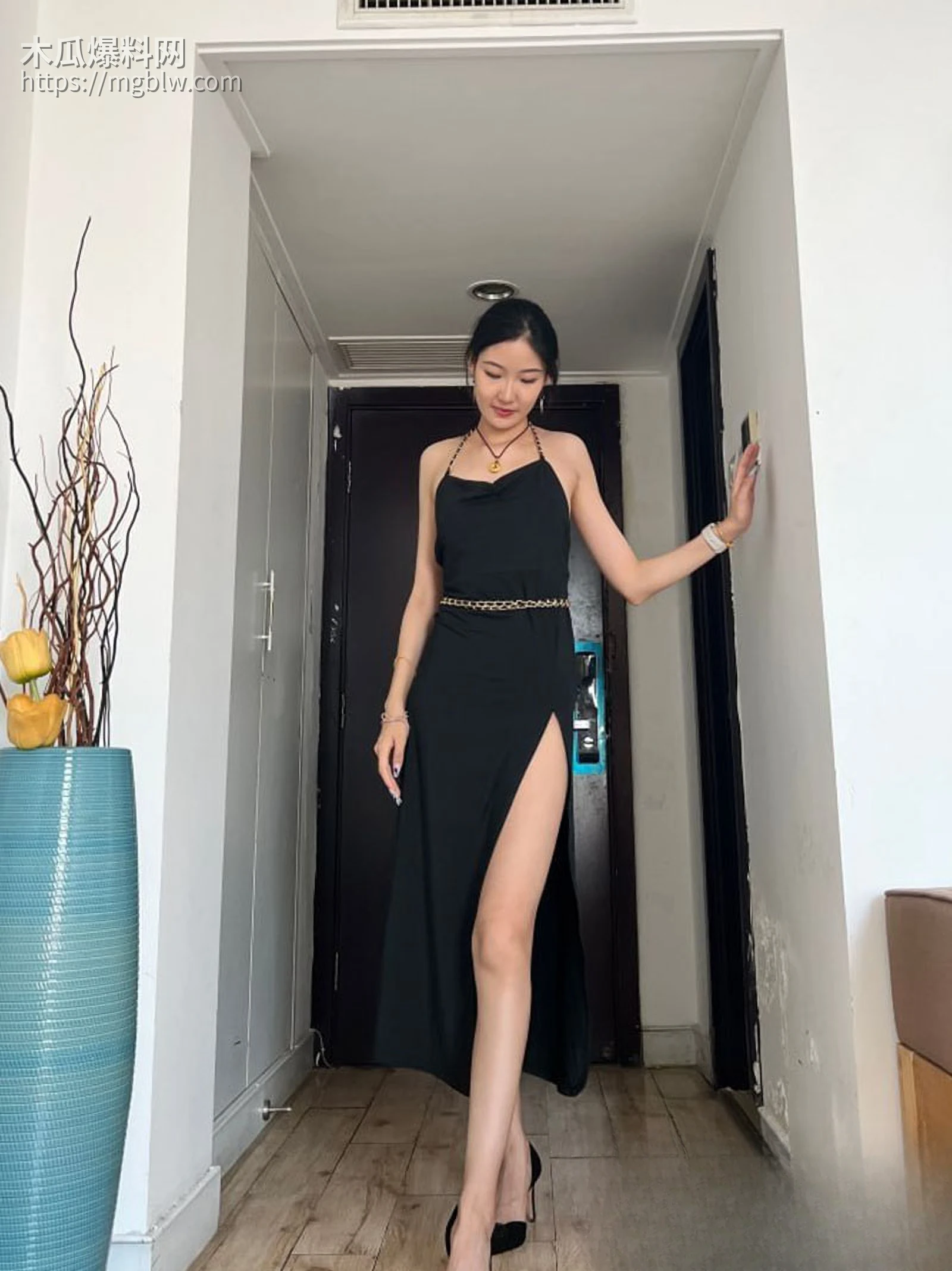 清纯长腿妹子与前男友酒店性爱自拍2