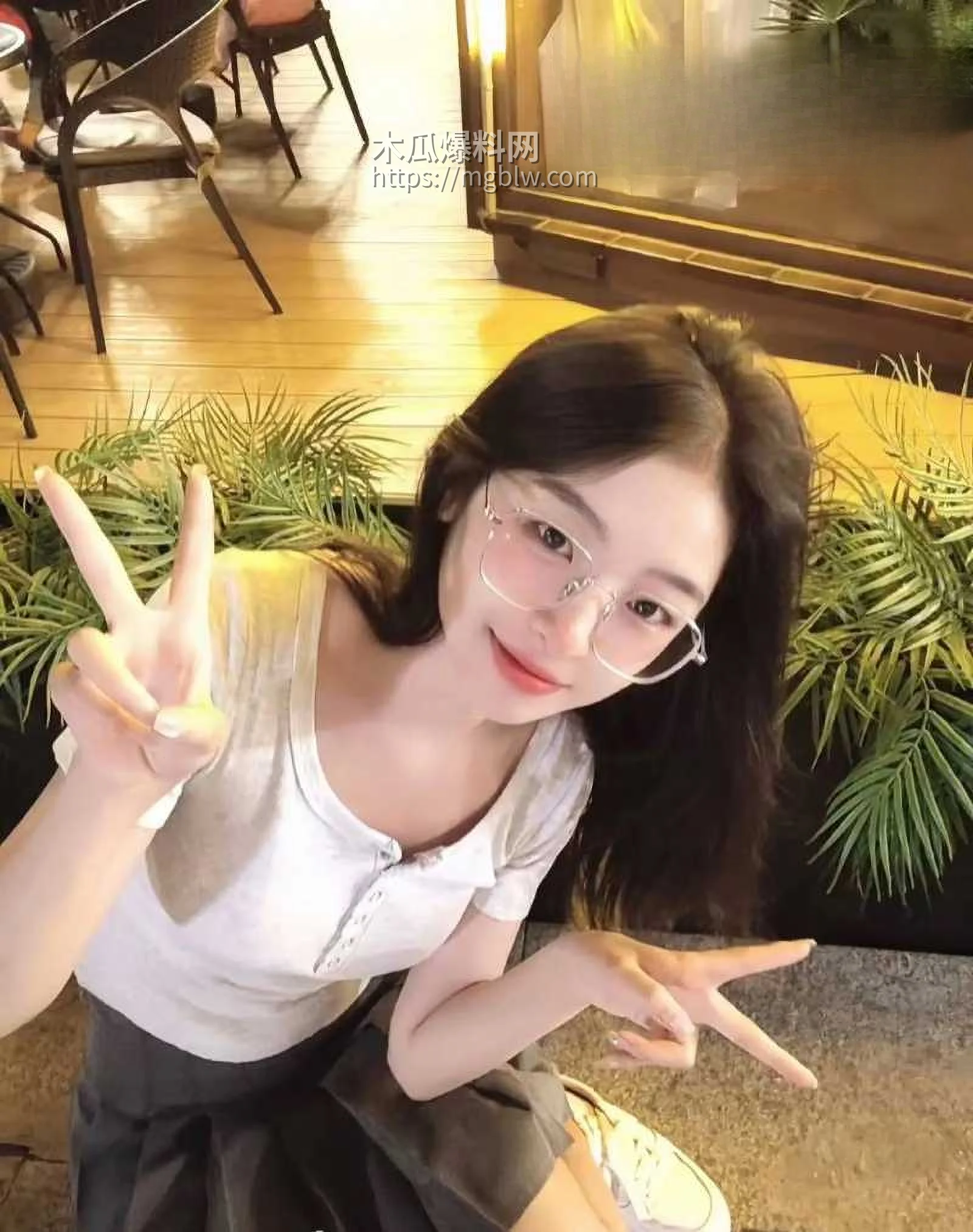 反差婊WL妍黑丝母狗2