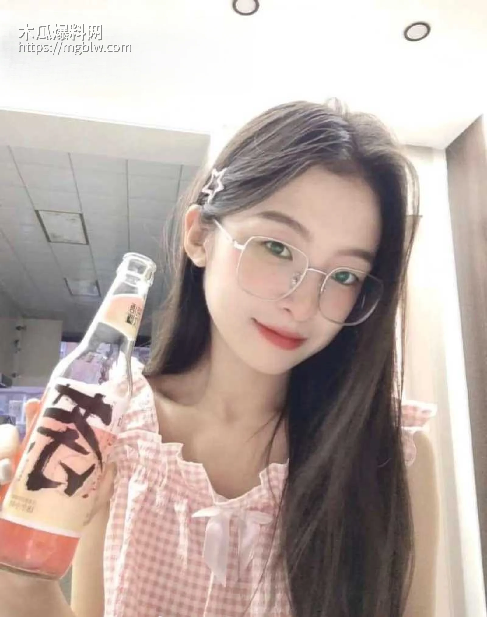 反差婊WL妍黑丝母狗4