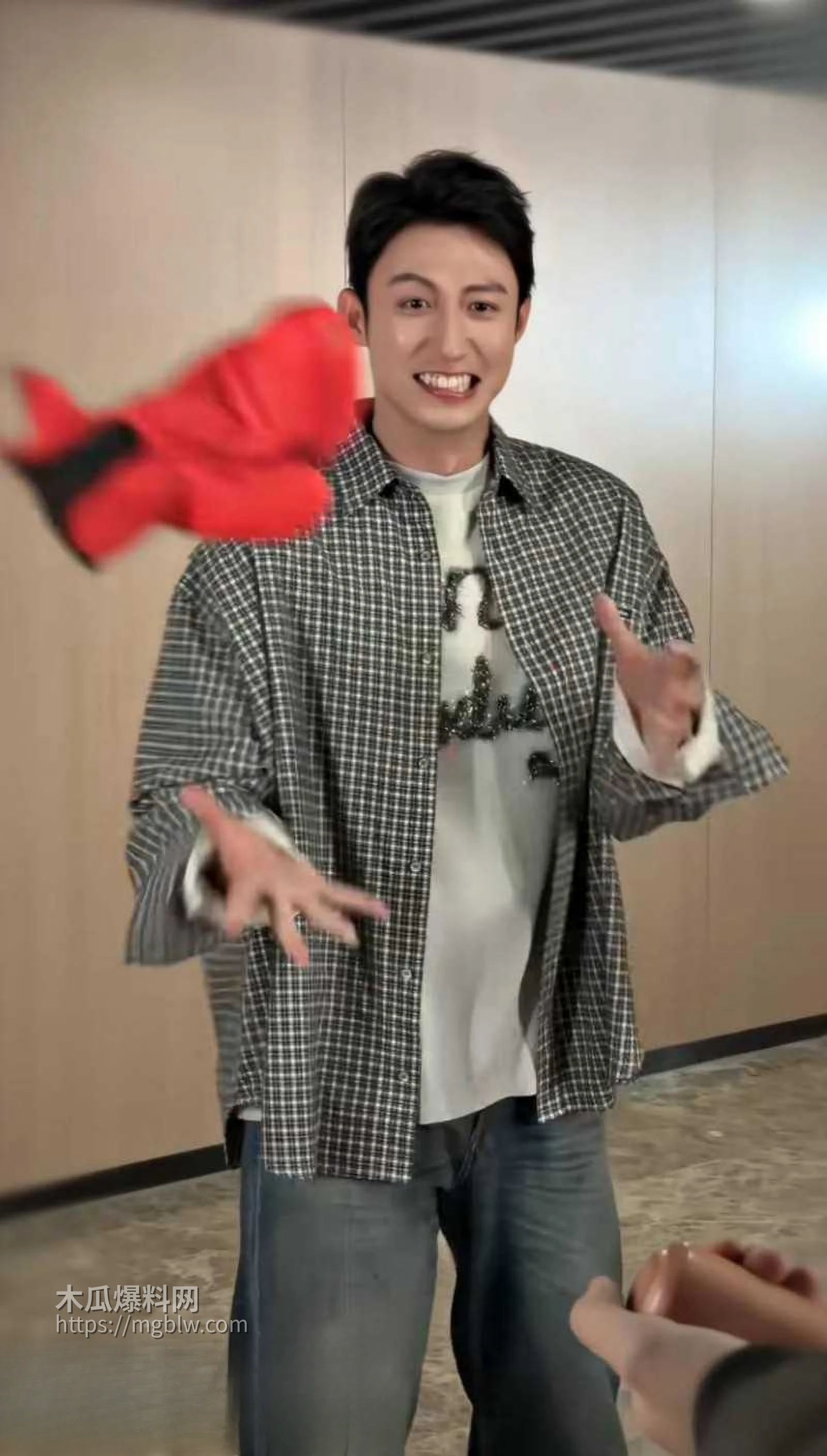 顶流明星黄景瑜王玉雯恋情曝光08