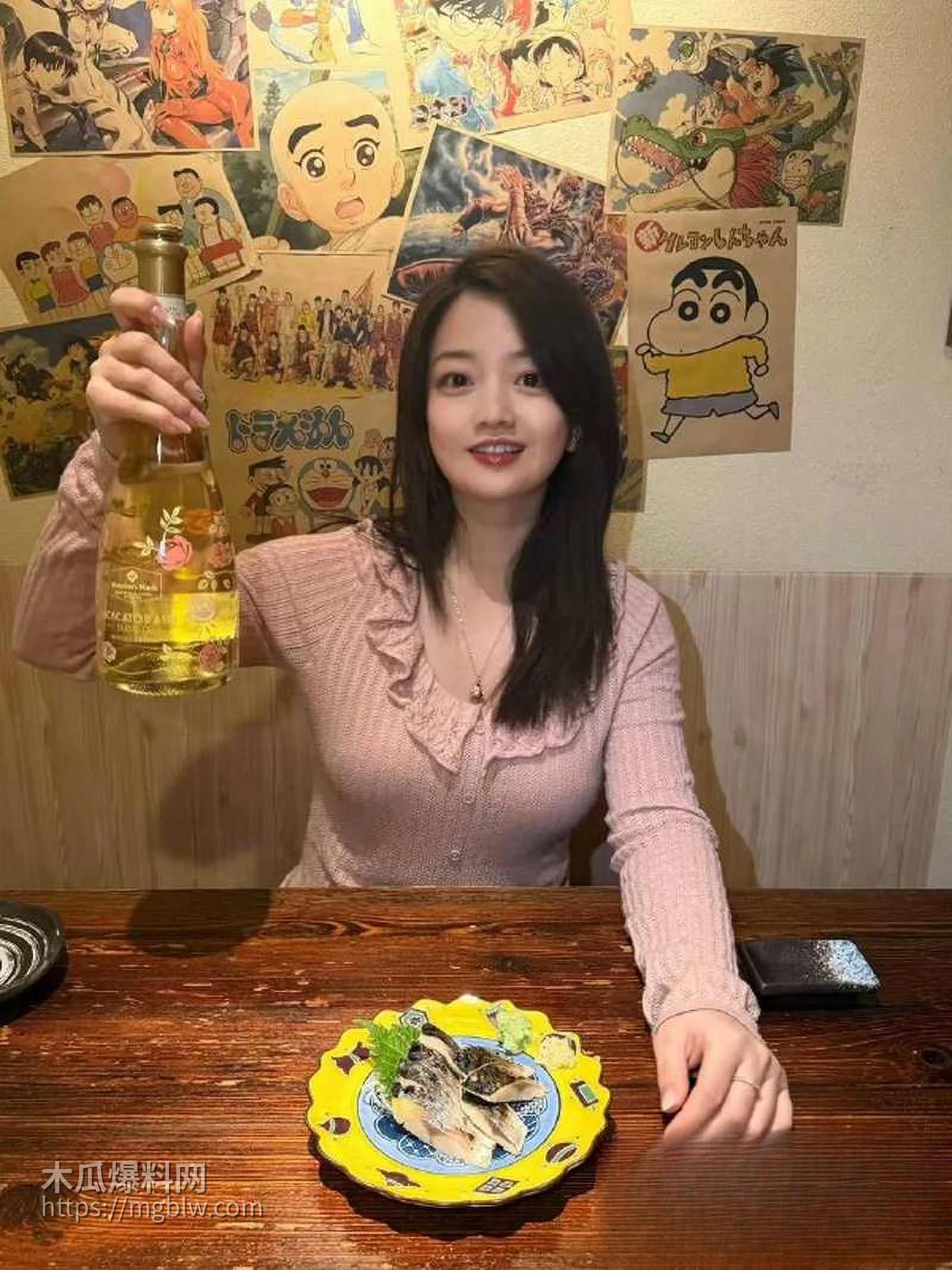 上海人妻 黎馨 出轨金主私拍 7