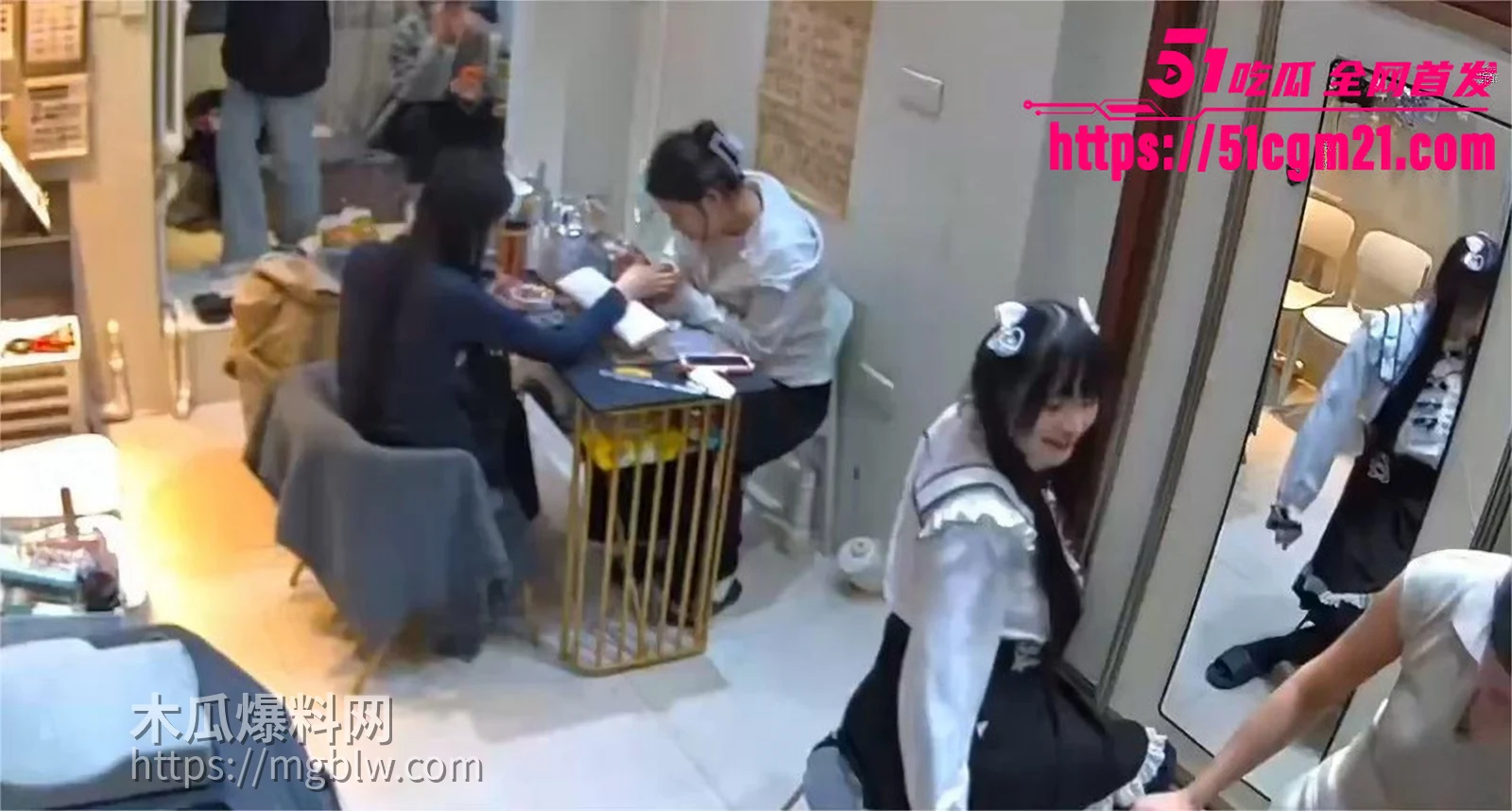 坦克巨乳仙女做美甲现场漏尿 1