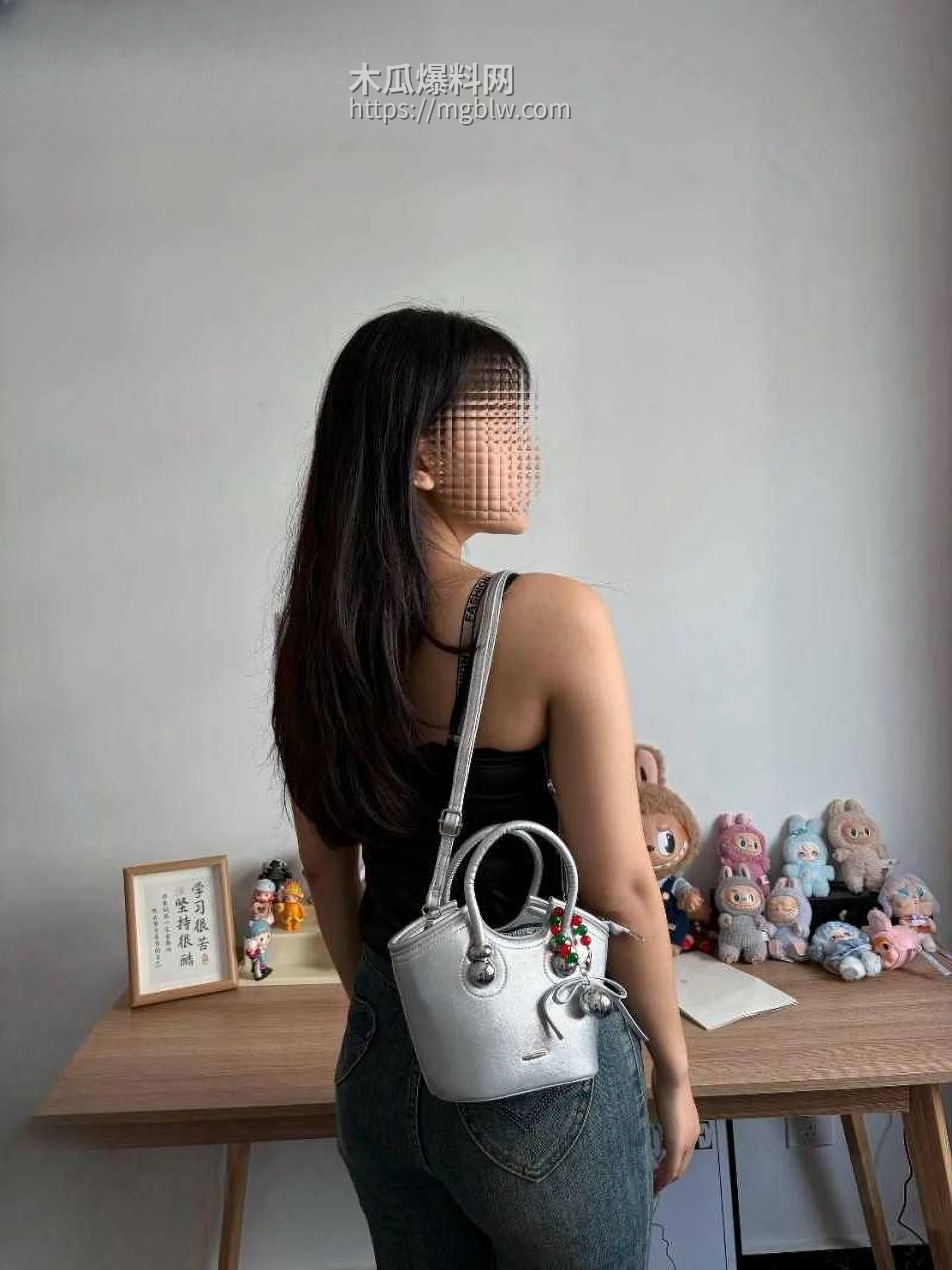 39岁妈妈和30岁堂姐与堂姐乱伦做爱07