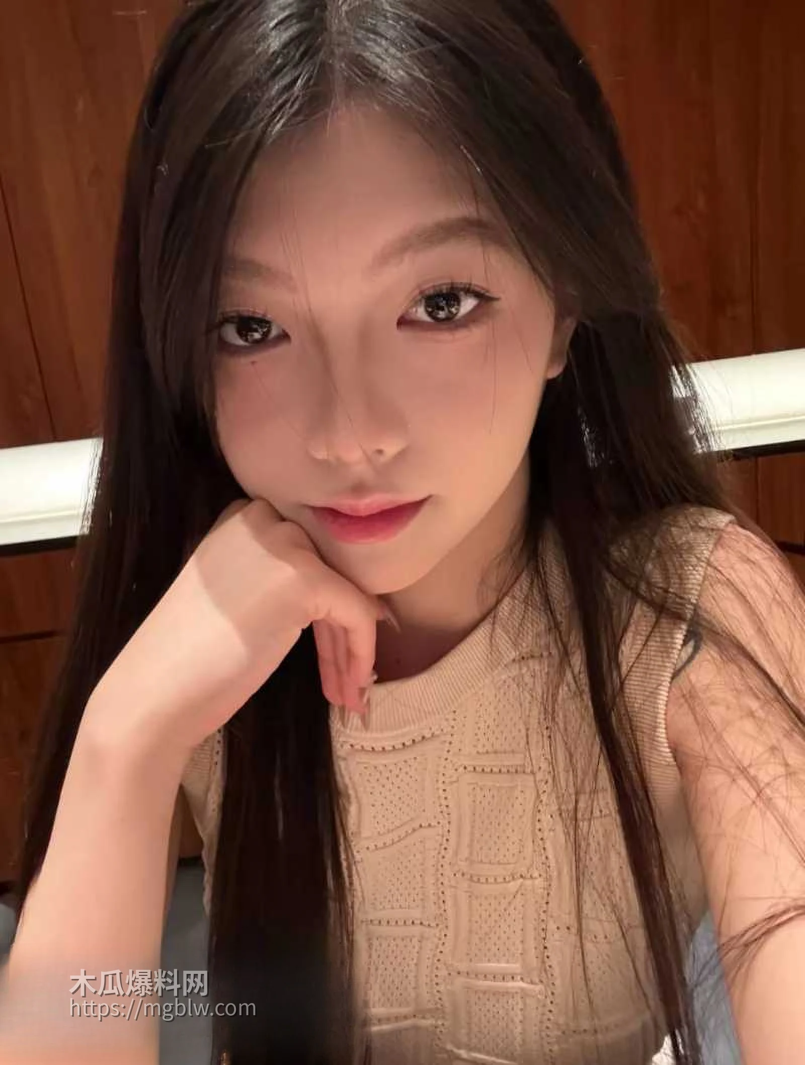 湖南清纯女大 性爱私拍 1