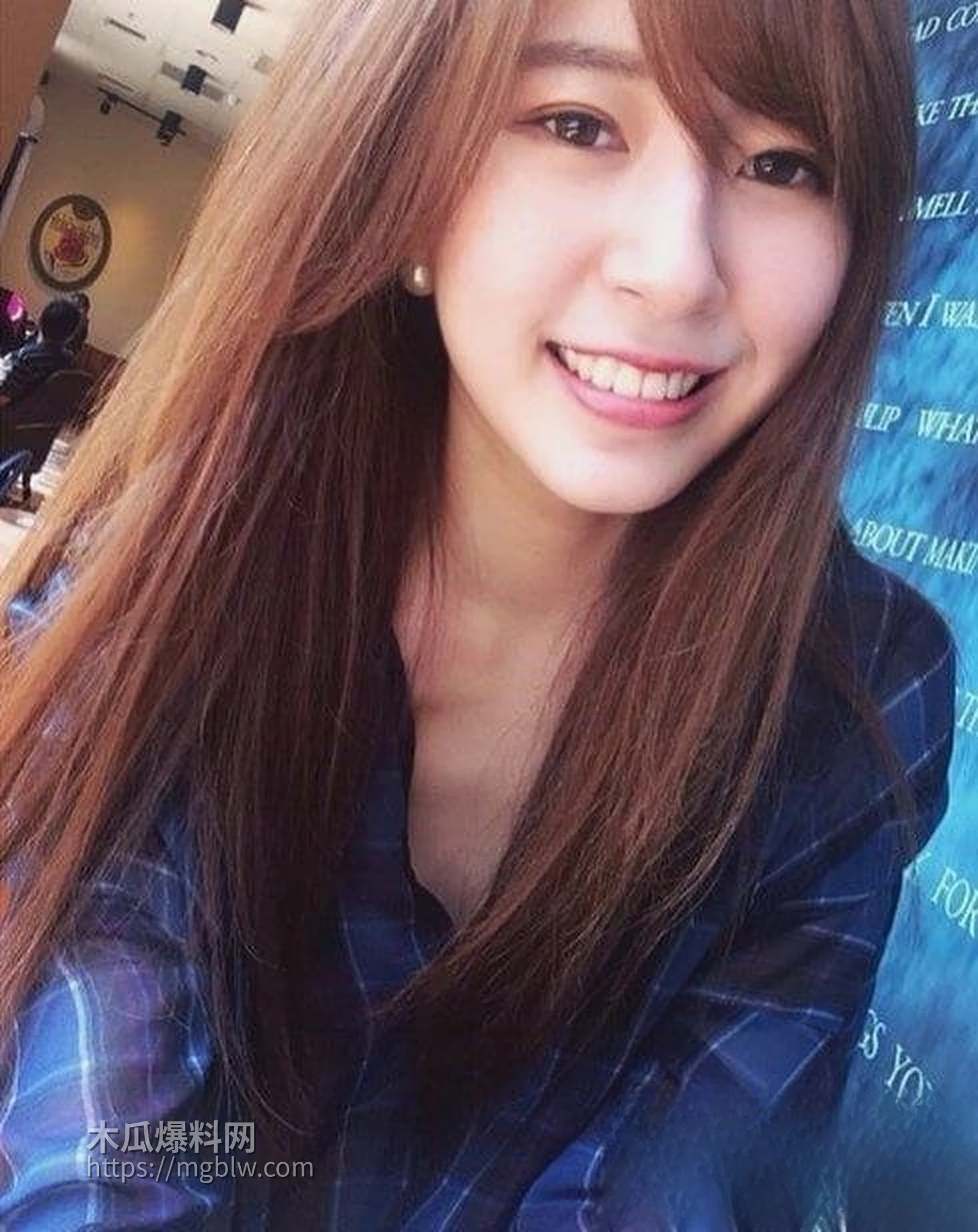 台湾新闻传媒大学 李雅與 情侣自拍 5