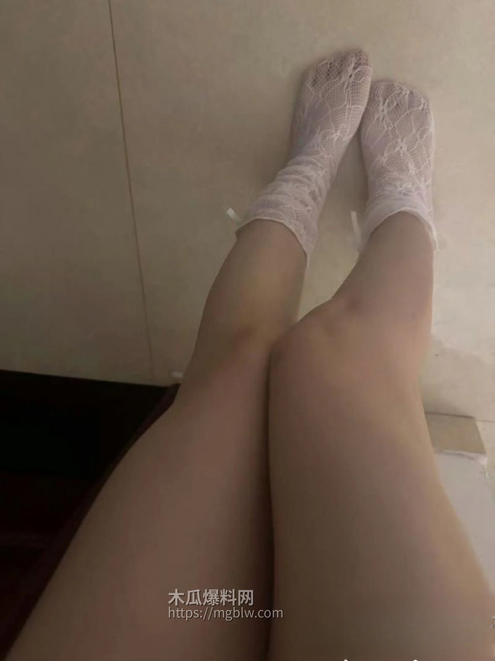 抖音50万粉甜妹江西荨荨子爆出深夜调教视频 7