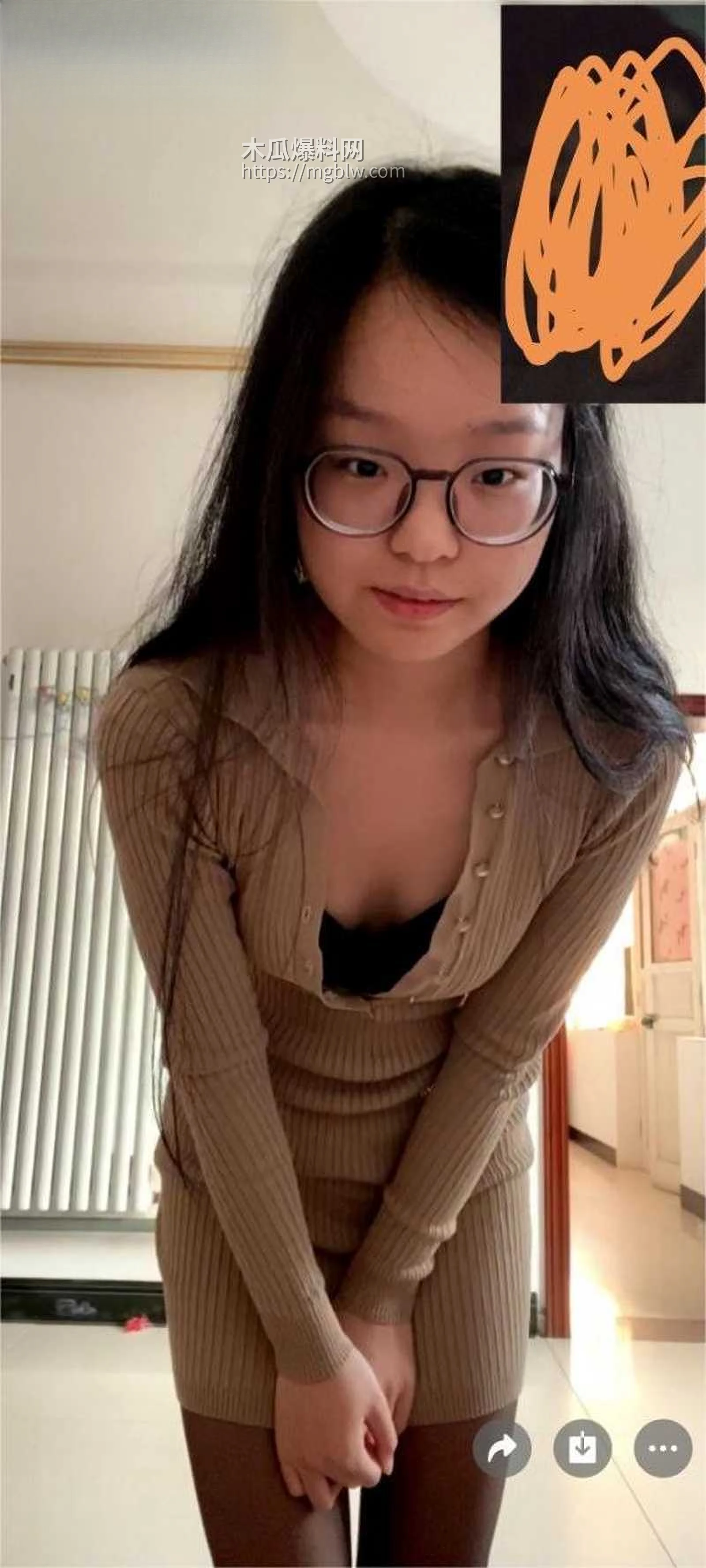 湖南眼镜妹黄燕情侣自拍 1