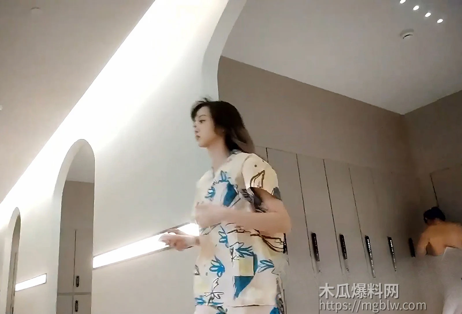 温泉会所偷拍 1 拷贝