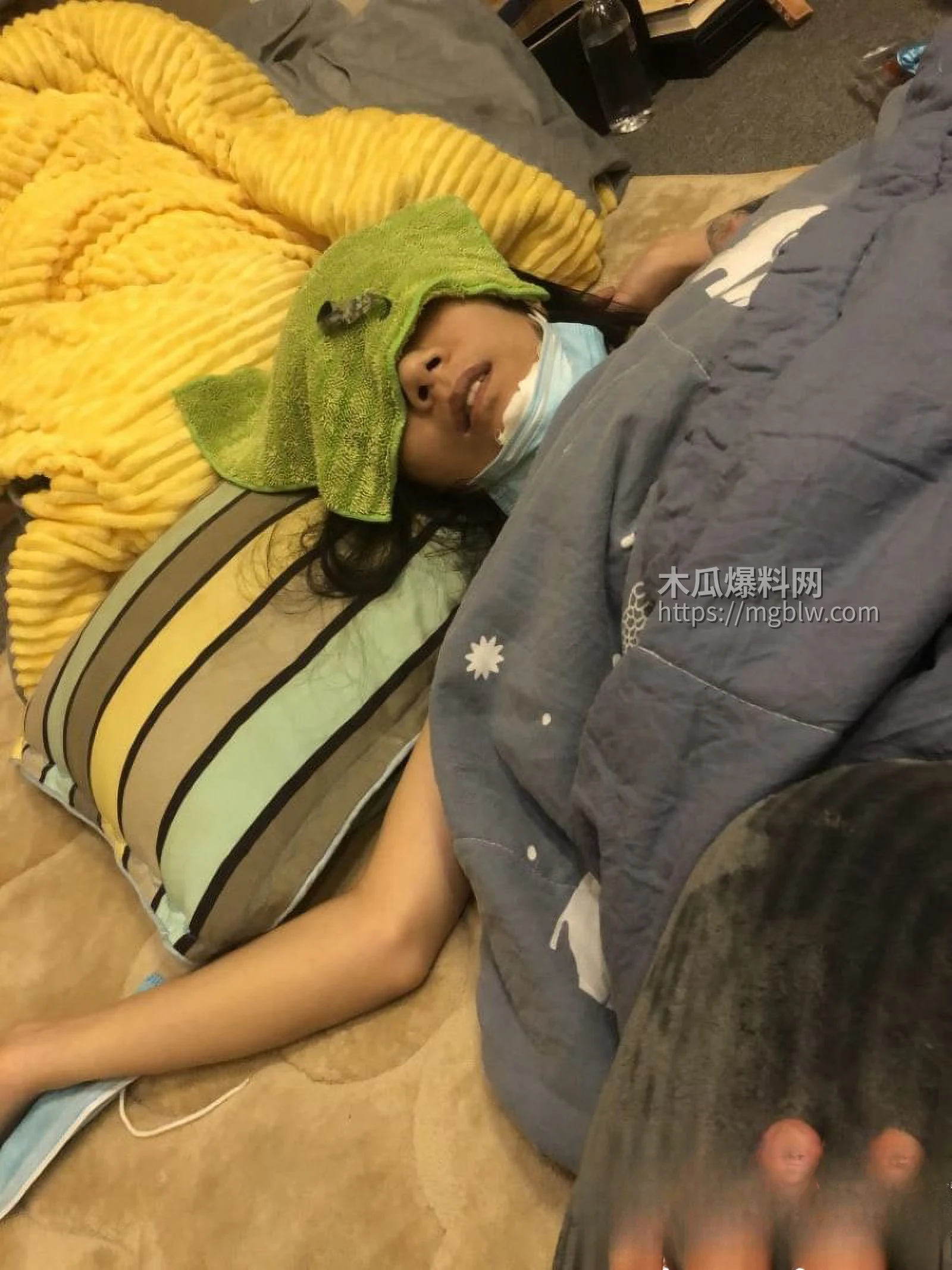 在德博士钟义迷奸女友7次 9