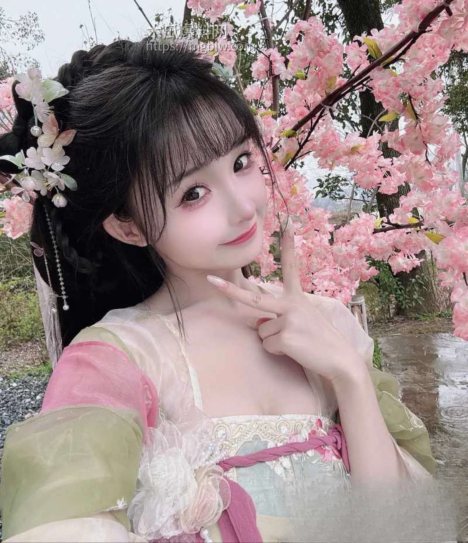 反差校花张怡 2