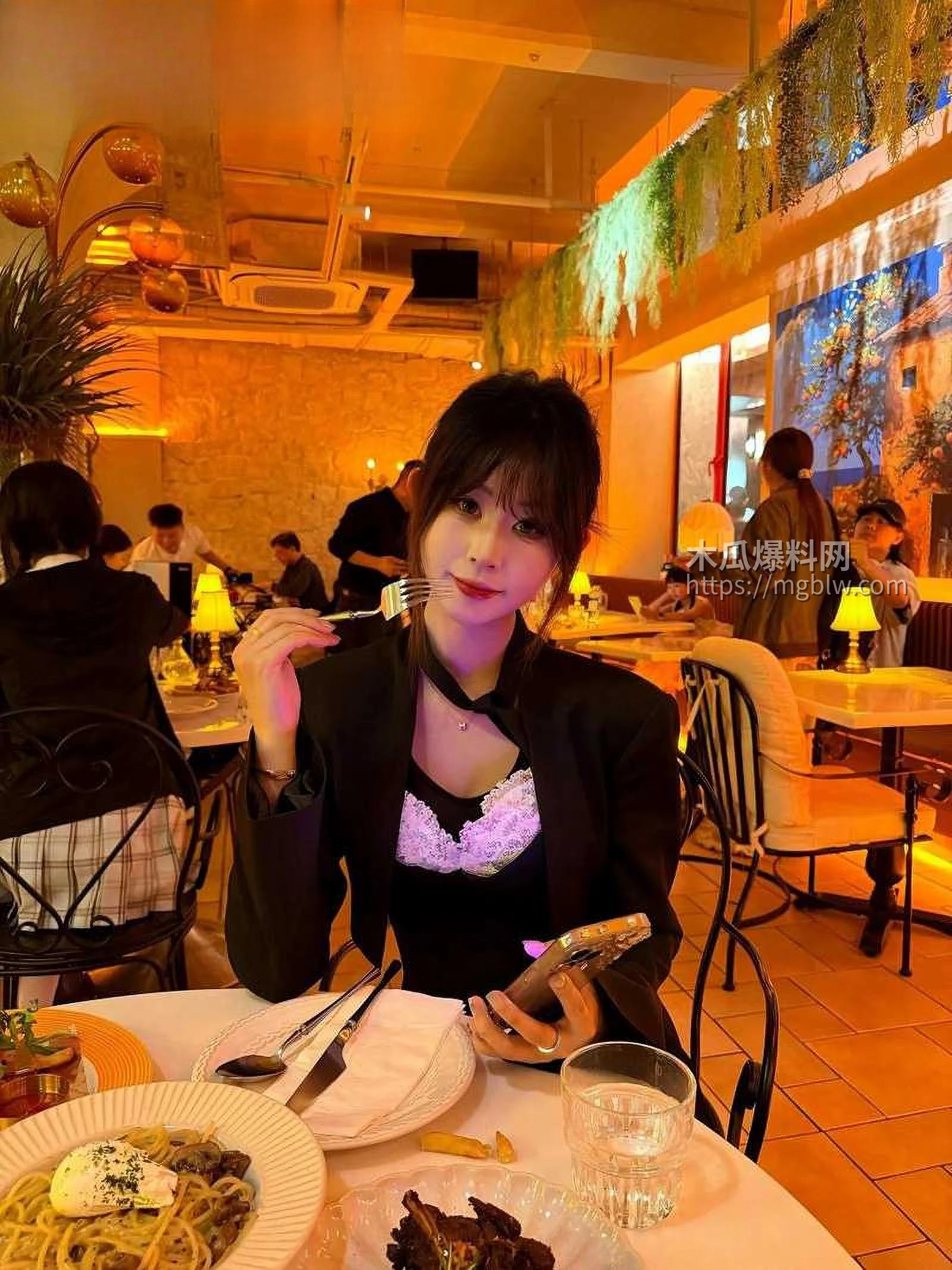 北京反差御姐 张婧娅 性爱视频流出 1