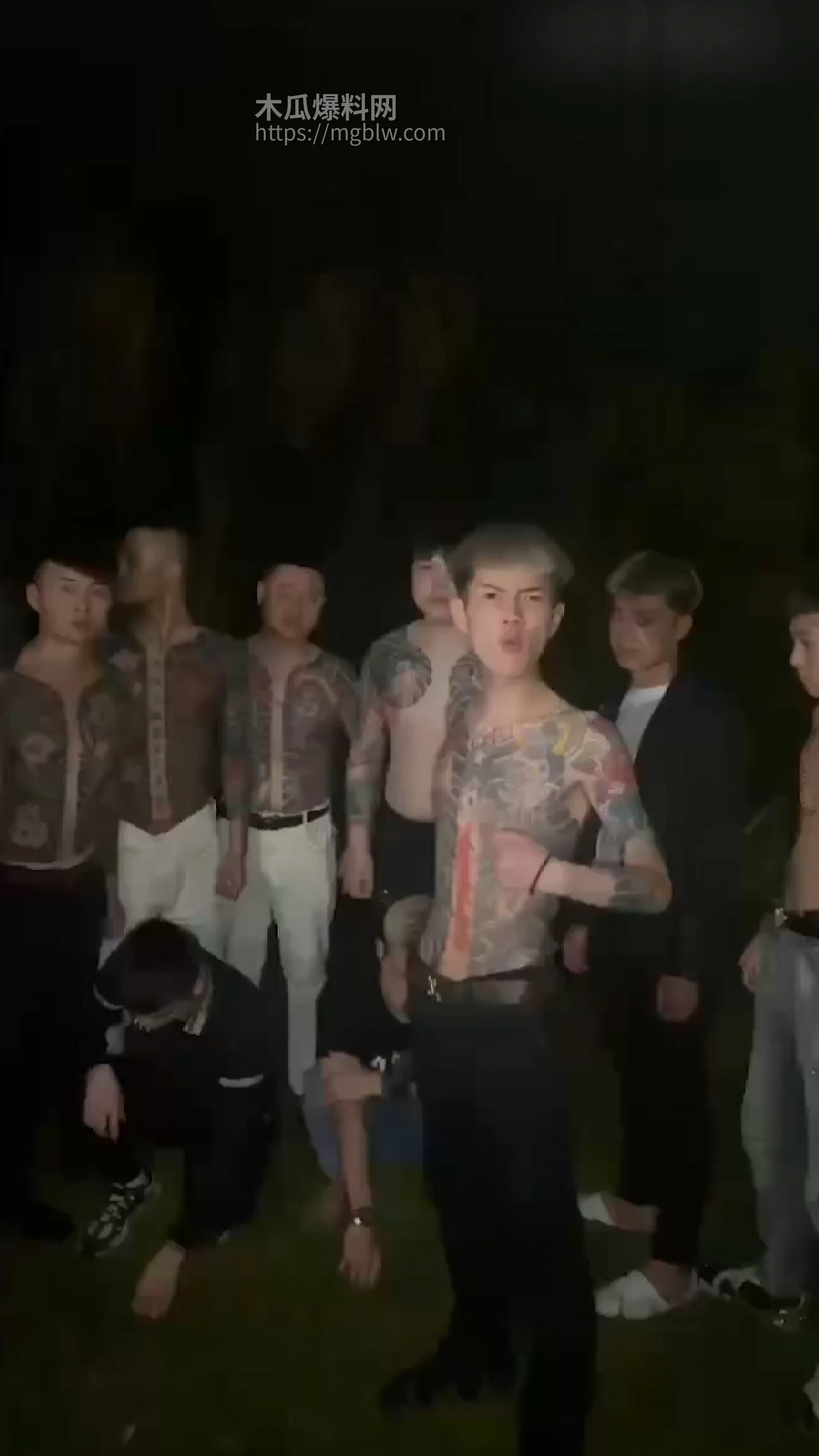 精神小伙被真实打脸1