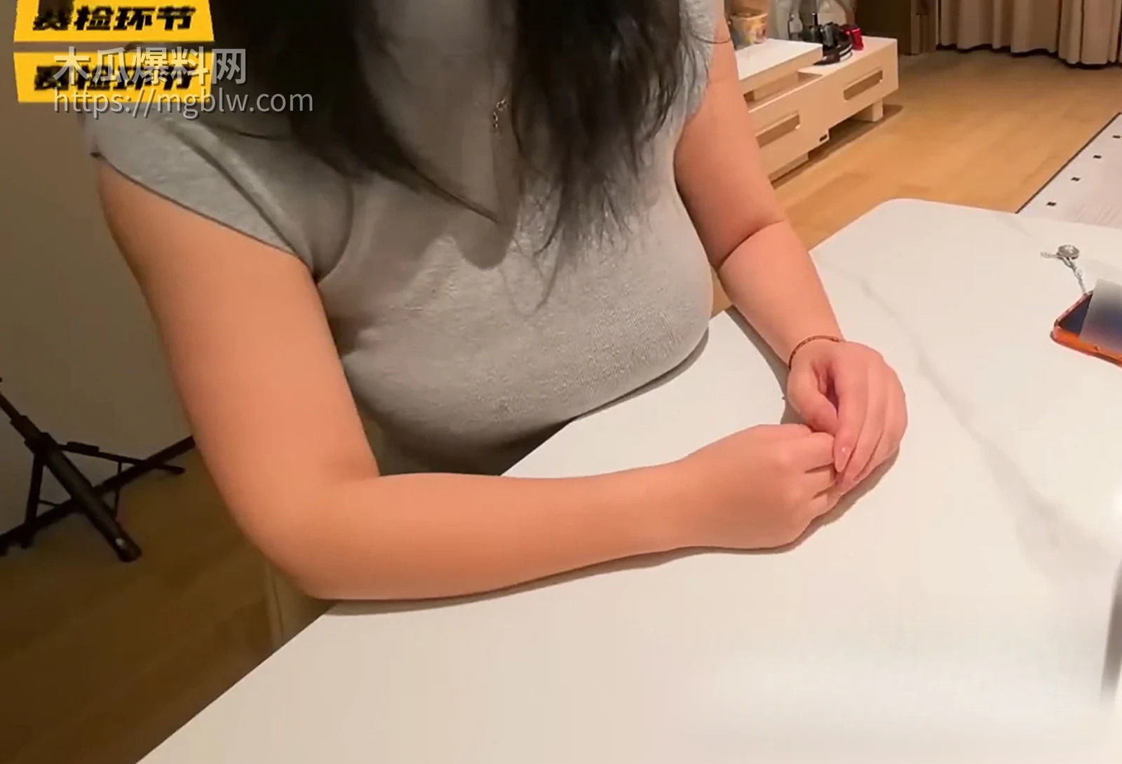 高知女性性爱观访谈流出 2 拷贝